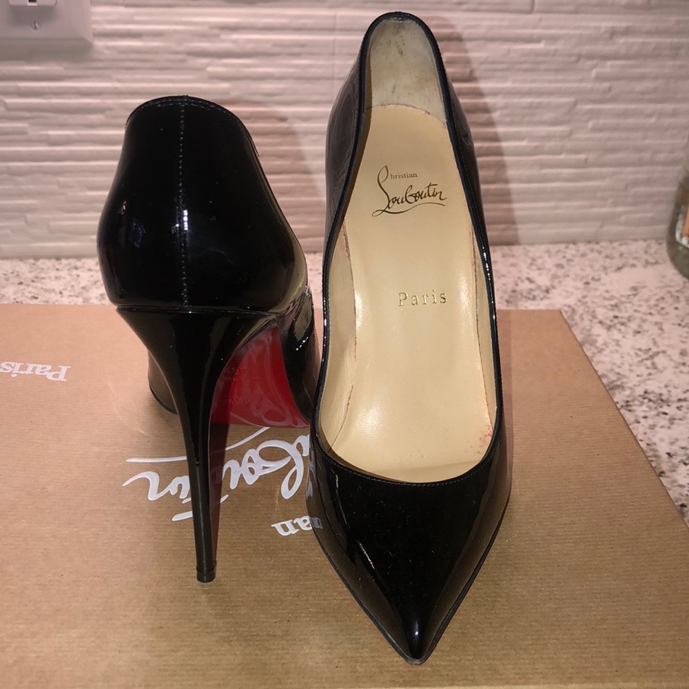 Christian Louboutin So Kate Pointed Toe Pumps - Picture 1 of 5